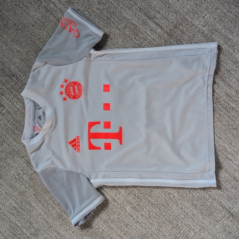 Alphonso Davies Boys adidas FC Bayern Munich Jersey